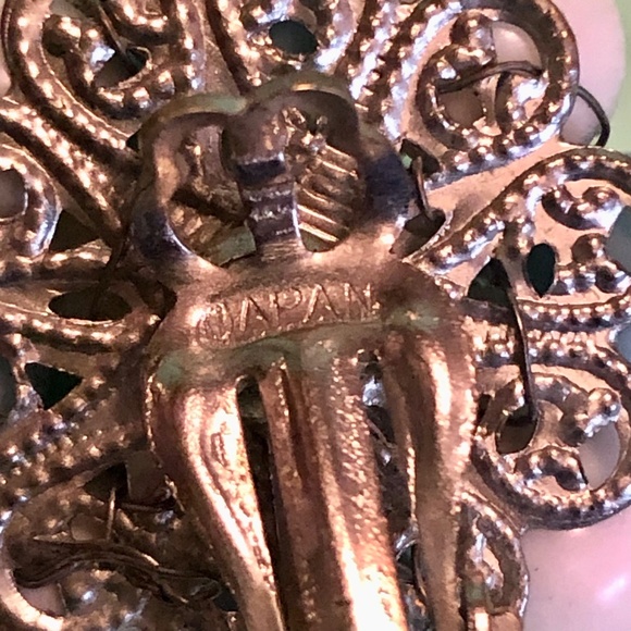 Fun White/Light Blue Cluster Clip-on Earrings JAPAN - Picture 4 of 5